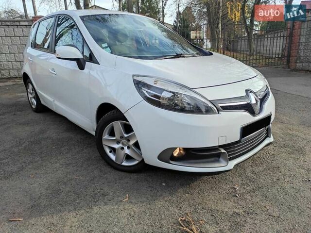 Белый Рено Сценик, объемом двигателя 1.5 л и пробегом 236 тыс. км за 6800 $, фото 1 на Automoto.ua