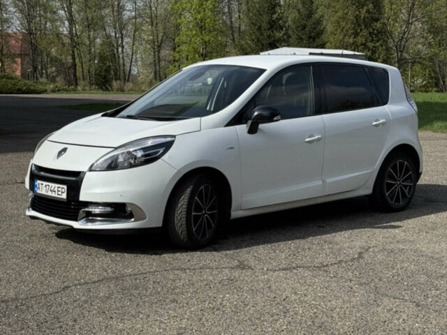 Білий Рено Сценік, об'ємом двигуна 1.5 л та пробігом 207 тис. км за 7500 $, фото 1 на Automoto.ua
