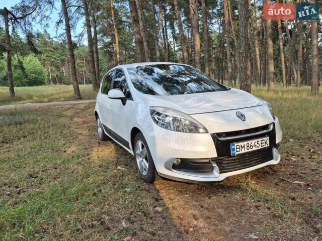 Білий Рено Сценік, об'ємом двигуна 1.46 л та пробігом 273 тис. км за 7400 $, фото 1 на Automoto.ua