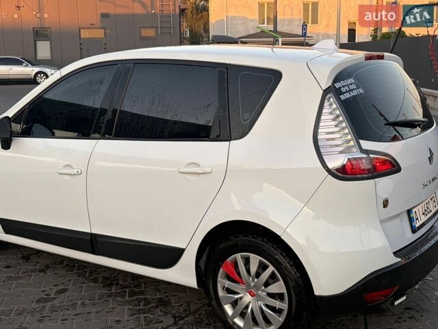 Білий Рено Сценік, об'ємом двигуна 1.2 л та пробігом 225 тис. км за 8500 $, фото 1 на Automoto.ua