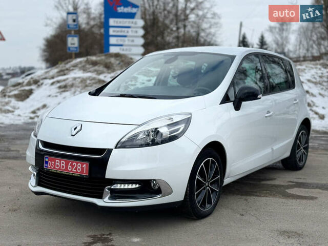 Белый Рено Сценик, объемом двигателя 1.5 л и пробегом 195 тыс. км за 8800 $, фото 1 на Automoto.ua