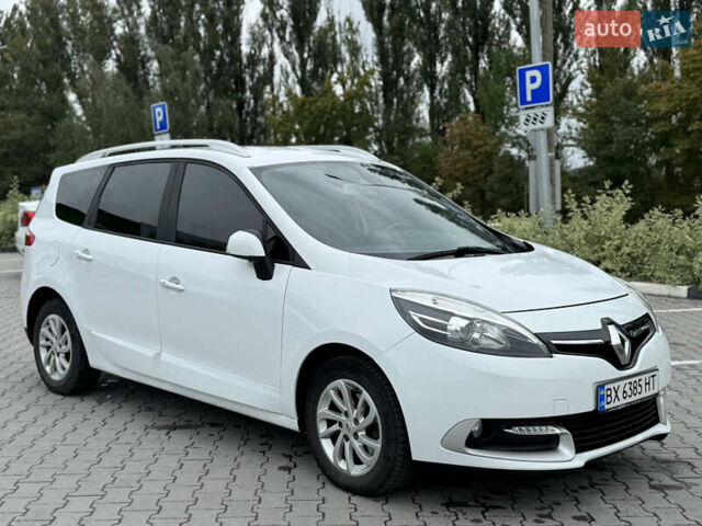 Білий Рено Сценік, об'ємом двигуна 1.46 л та пробігом 210 тис. км за 9299 $, фото 1 на Automoto.ua