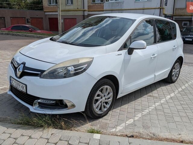 Белый Рено Сценик, объемом двигателя 1.46 л и пробегом 237 тыс. км за 7000 $, фото 1 на Automoto.ua