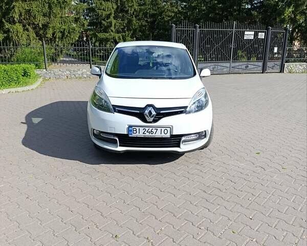 Белый Рено Сценик, объемом двигателя 1.46 л и пробегом 253 тыс. км за 8600 $, фото 1 на Automoto.ua