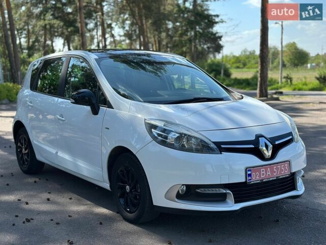Белый Рено Сценик, объемом двигателя 1.46 л и пробегом 221 тыс. км за 9100 $, фото 1 на Automoto.ua