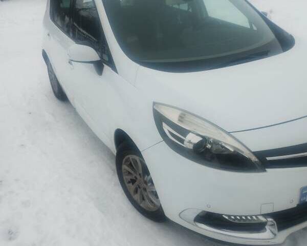 Белый Рено Сценик, объемом двигателя 2 л и пробегом 348 тыс. км за 7763 $, фото 1 на Automoto.ua