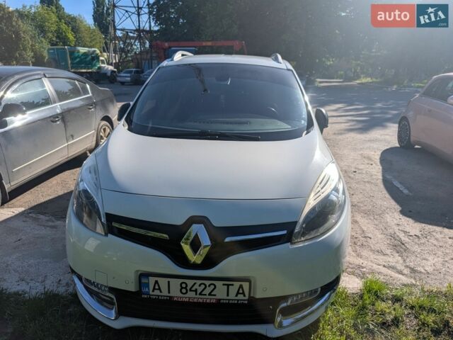 Белый Рено Сценик, объемом двигателя 2 л и пробегом 223 тыс. км за 12499 $, фото 1 на Automoto.ua
