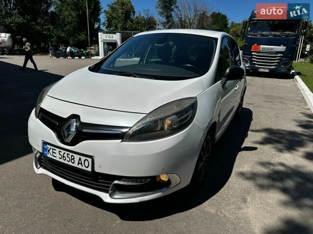 Белый Рено Сценик, объемом двигателя 1.46 л и пробегом 275 тыс. км за 6200 $, фото 1 на Automoto.ua