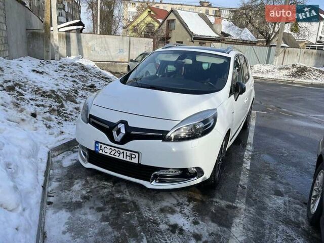 Белый Рено Сценик, объемом двигателя 1.99 л и пробегом 247 тыс. км за 11700 $, фото 1 на Automoto.ua