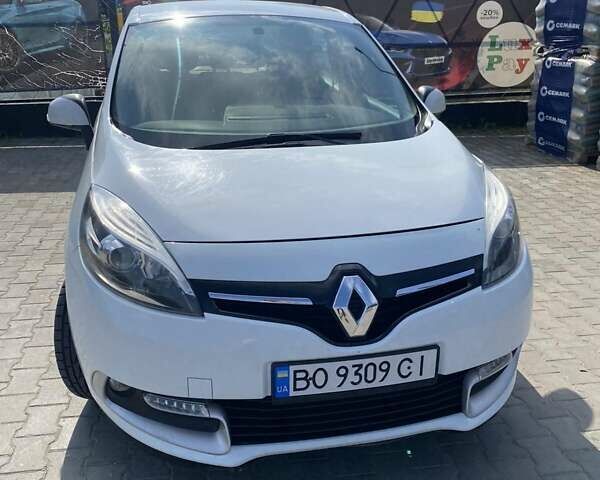 Білий Рено Сценік, об'ємом двигуна 1.46 л та пробігом 220 тис. км за 8000 $, фото 1 на Automoto.ua