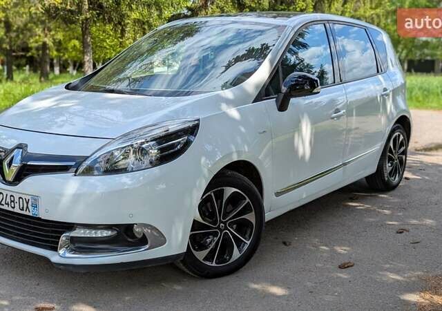 Рено Сценик 2015 в Дубно на Automoto.ua Белый Рено Сценик, объемом двигателя 1.46 л и пробегом 212 тыс. км за 10200 $, фото 1 на Automoto.ua