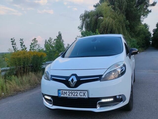 Білий Рено Сценік, об'ємом двигуна 1.6 л та пробігом 277 тис. км за 9300 $, фото 1 на Automoto.ua