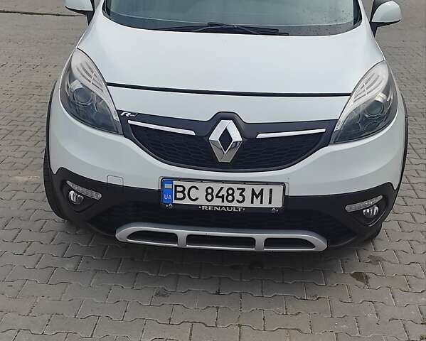 Білий Рено Сценік, об'ємом двигуна 1.6 л та пробігом 379 тис. км за 8100 $, фото 1 на Automoto.ua