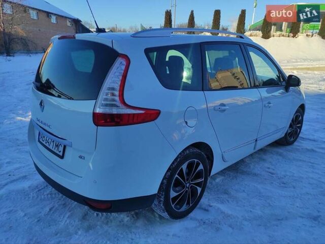 Білий Рено Сценік, об'ємом двигуна 1.5 л та пробігом 207 тис. км за 9600 $, фото 1 на Automoto.ua