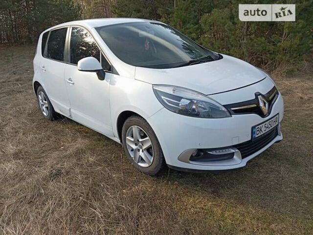 Білий Рено Сценік, об'ємом двигуна 1.46 л та пробігом 247 тис. км за 9699 $, фото 1 на Automoto.ua