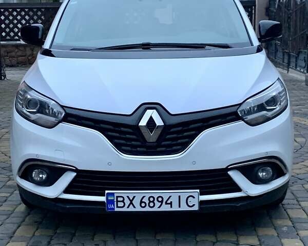 Білий Рено Сценік, об'ємом двигуна 1.46 л та пробігом 185 тис. км за 11850 $, фото 1 на Automoto.ua