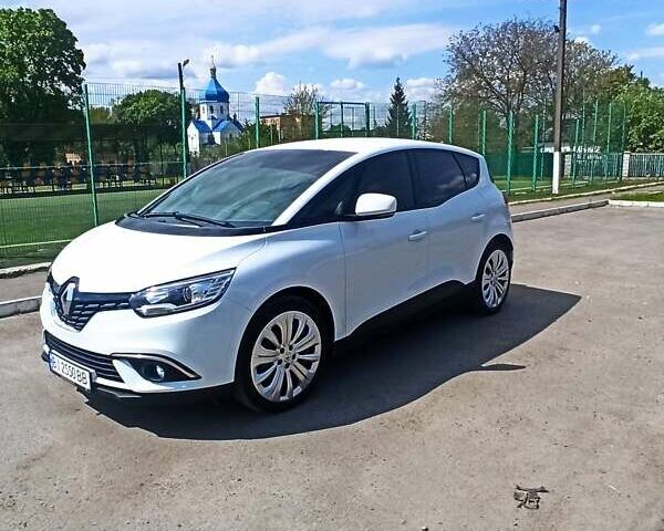 Белый Рено Сценик, объемом двигателя 1.46 л и пробегом 175 тыс. км за 11300 $, фото 1 на Automoto.ua