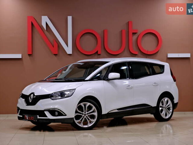 Белый Рено Сценик, объемом двигателя 1.5 л и пробегом 223 тыс. км за 15900 $, фото 1 на Automoto.ua