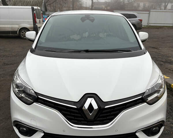 Белый Рено Сценик, объемом двигателя 1.46 л и пробегом 193 тыс. км за 13600 $, фото 1 на Automoto.ua