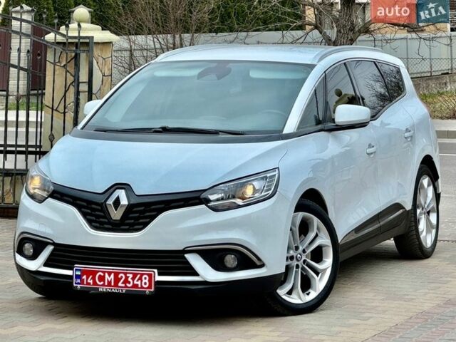 Білий Рено Сценік, об'ємом двигуна 1.6 л та пробігом 251 тис. км за 12632 $, фото 1 на Automoto.ua