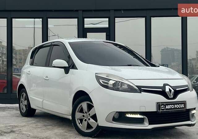 Белый Рено Сценик, объемом двигателя 1.5 л и пробегом 285 тыс. км за 9490 $, фото 1 на Automoto.ua