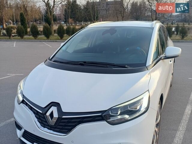 Белый Рено Сценик, объемом двигателя 1.6 л и пробегом 274 тыс. км за 13800 $, фото 1 на Automoto.ua