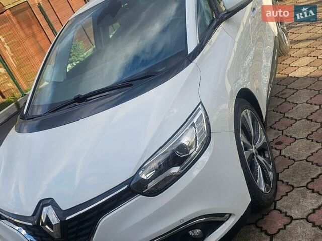 Белый Рено Сценик, объемом двигателя 1.7 л и пробегом 210 тыс. км за 15700 $, фото 1 на Automoto.ua