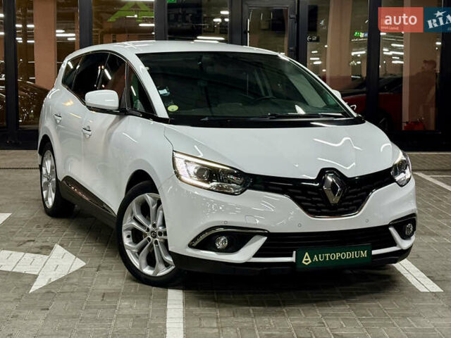 Белый Рено Сценик, объемом двигателя 1.8 л и пробегом 174 тыс. км за 18500 $, фото 1 на Automoto.ua