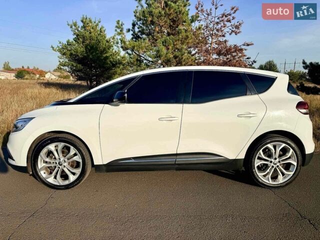 Білий Рено Сценік, об'ємом двигуна 1.75 л та пробігом 229 тис. км за 13500 $, фото 1 на Automoto.ua