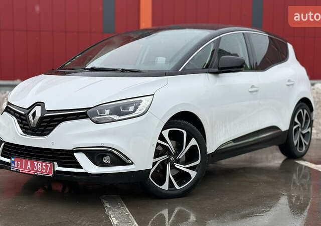 Белый Рено Сценик, объемом двигателя 1.7 л и пробегом 128 тыс. км за 18500 $, фото 1 на Automoto.ua