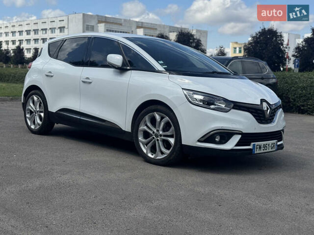Белый Рено Сценик, объемом двигателя 1.7 л и пробегом 205 тыс. км за 14700 $, фото 1 на Automoto.ua