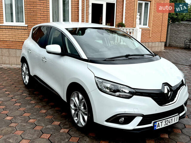 Белый Рено Сценик, объемом двигателя 1.75 л и пробегом 128 тыс. км за 14200 $, фото 1 на Automoto.ua