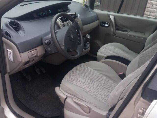 Бежевий Рено Сценік, об'ємом двигуна 1.6 л та пробігом 300 тис. км за 5000 $, фото 1 на Automoto.ua