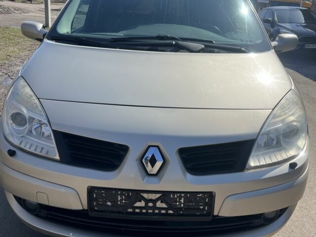 Бежевый Рено Сценик, объемом двигателя 1.6 л и пробегом 300 тыс. км за 2500 $, фото 1 на Automoto.ua