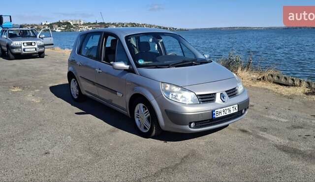 Бежевый Рено Сценик, объемом двигателя 1.6 л и пробегом 190 тыс. км за 4800 $, фото 1 на Automoto.ua