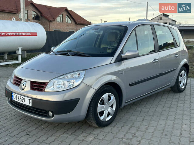 Бежевый Рено Сценик, объемом двигателя 1.6 л и пробегом 189 тыс. км за 4199 $, фото 1 на Automoto.ua