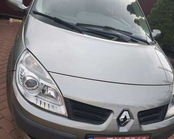 Рено Сценик 2006 в Краматорске на Automoto.ua Бежевый Рено Сценик, объемом двигателя 1.6 л и пробегом 197 тыс. км за 6500 $, фото 1 на Automoto.ua