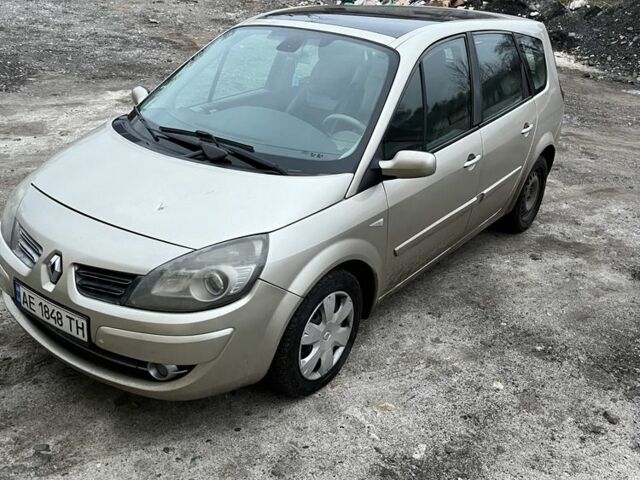 Бежевий Рено Сценік, об'ємом двигуна 1.5 л та пробігом 300 тис. км за 4400 $, фото 1 на Automoto.ua