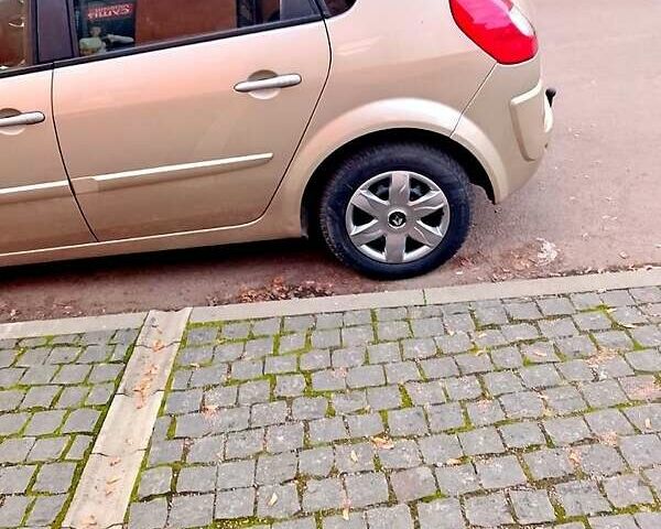 Бежевый Рено Сценик, объемом двигателя 1.6 л и пробегом 199 тыс. км за 6700 $, фото 1 на Automoto.ua