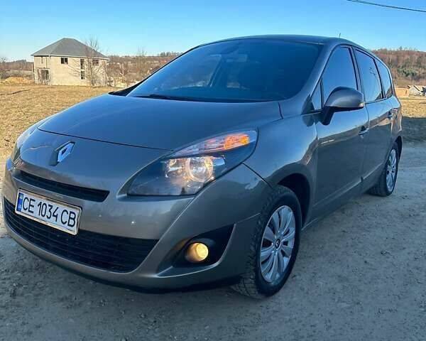 Бежевий Рено Сценік, об'ємом двигуна 1.5 л та пробігом 251 тис. км за 6550 $, фото 1 на Automoto.ua