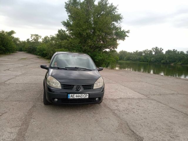 Черный Рено Сценик, объемом двигателя 2 л и пробегом 360 тыс. км за 4500 $, фото 1 на Automoto.ua