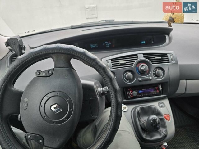 Черный Рено Сценик, объемом двигателя 1.5 л и пробегом 298 тыс. км за 4200 $, фото 1 на Automoto.ua