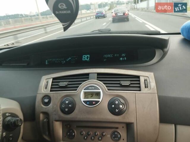 Чорний Рено Сценік, об'ємом двигуна 1.6 л та пробігом 220 тис. км за 5300 $, фото 1 на Automoto.ua