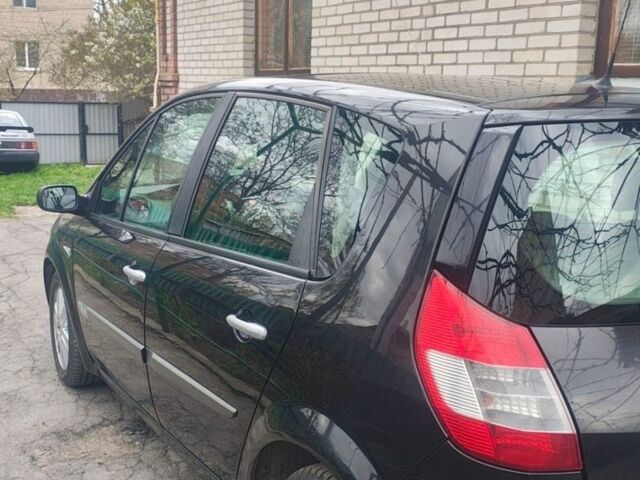 Черный Рено Сценик, объемом двигателя 1.6 л и пробегом 225 тыс. км за 4700 $, фото 1 на Automoto.ua