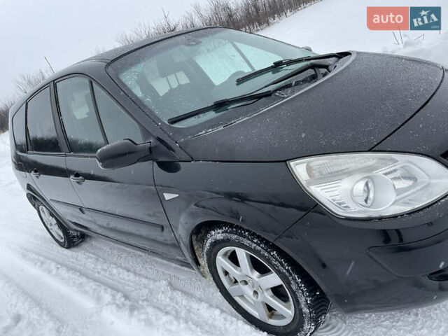 Черный Рено Сценик, объемом двигателя 1.6 л и пробегом 203 тыс. км за 5600 $, фото 1 на Automoto.ua