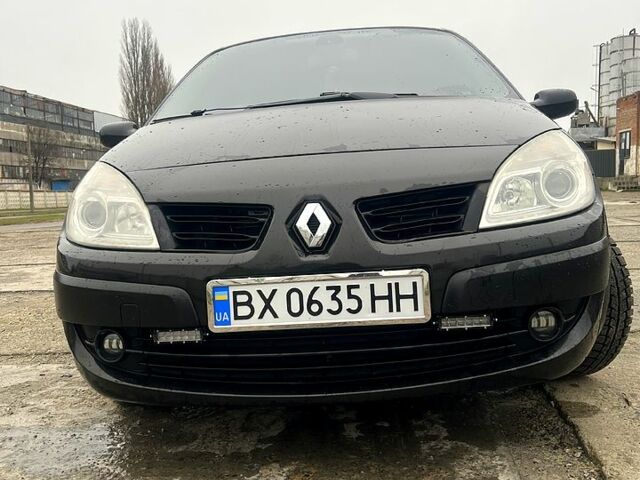 Черный Рено Сценик, объемом двигателя 1.5 л и пробегом 325 тыс. км за 4250 $, фото 1 на Automoto.ua
