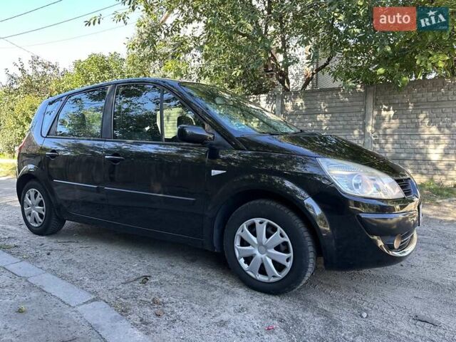 Черный Рено Сценик, объемом двигателя 1.6 л и пробегом 187 тыс. км за 5600 $, фото 1 на Automoto.ua
