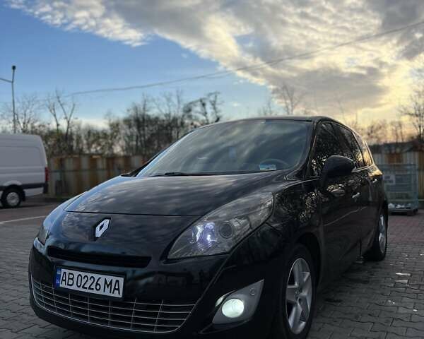 Чорний Рено Сценік, об'ємом двигуна 2 л та пробігом 180 тис. км за 7800 $, фото 1 на Automoto.ua
