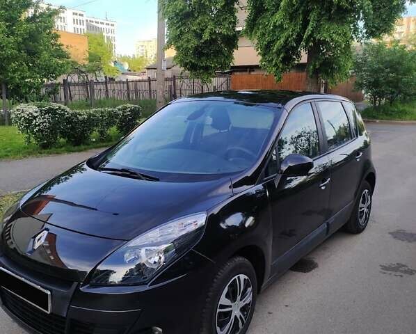 Чорний Рено Сценік, об'ємом двигуна 1.6 л та пробігом 241 тис. км за 5999 $, фото 1 на Automoto.ua