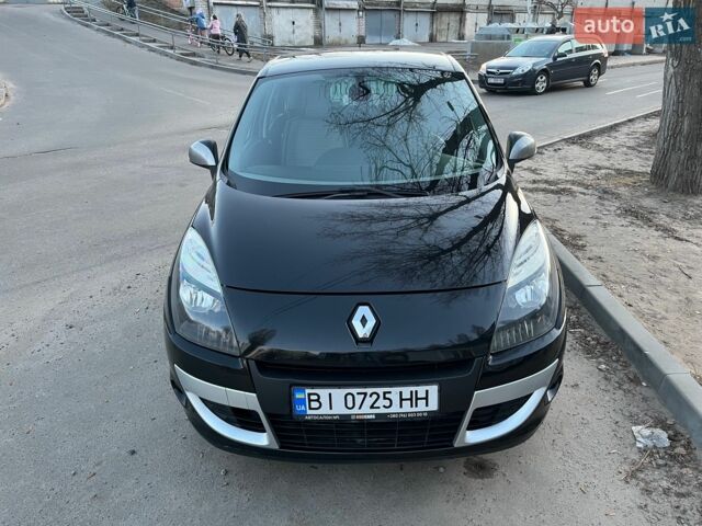 Чорний Рено Сценік, об'ємом двигуна 1.5 л та пробігом 178 тис. км за 6800 $, фото 1 на Automoto.ua